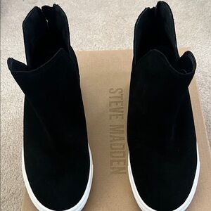 Steve Madden Black Suede High-Top Sneakers